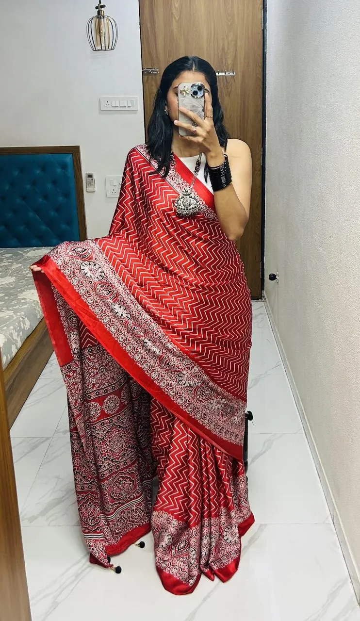 Buy New Supar Premium Saree in Surat - Reseller Bazzar
